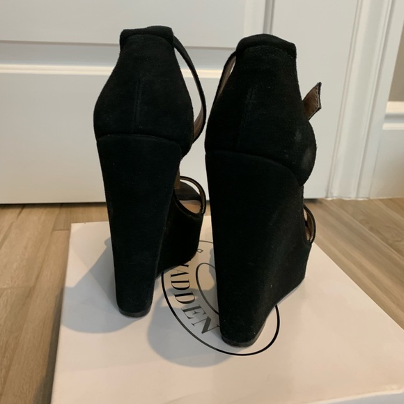 Steve Madden Xenon suede wedge heels - Picture 3 of 5